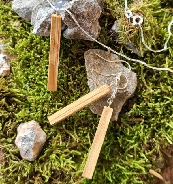 Holzkette und -ohrringe I Eiche – Bild 3